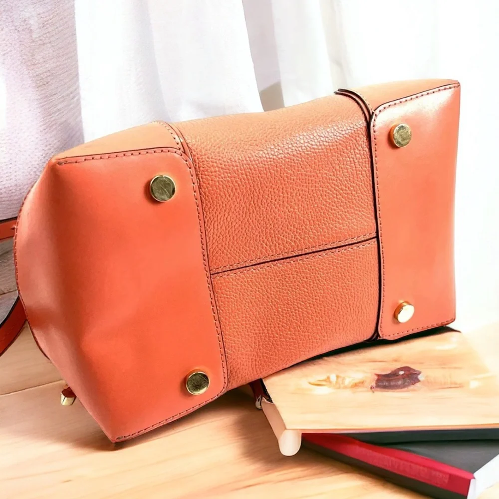 MICHAEL KORS Mercer Gallery Bucket Bag Coral Pink - Picture 4 of 7